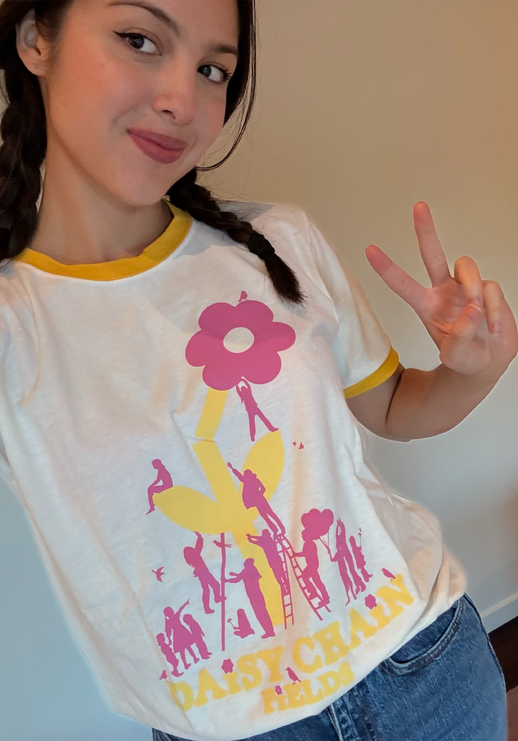 Daisy Chain Fields Ringer T-Shirt