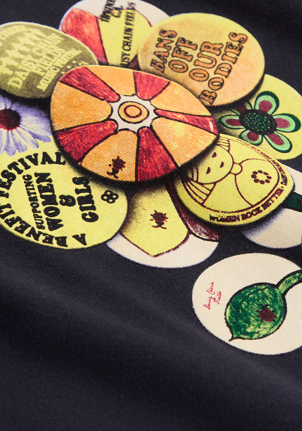 Daisy Chain Fields Admat T-Shirt